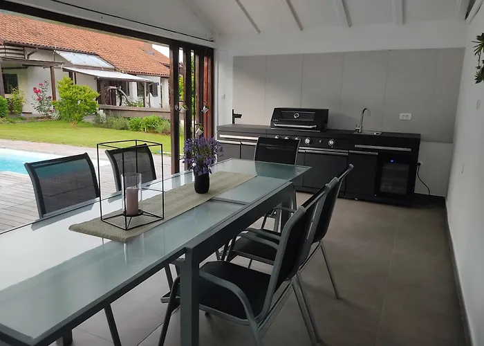 Villa Bella, Villa With Heated Pool