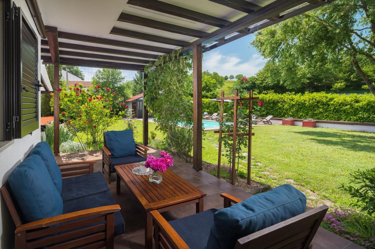 Bella, With Heated Pool Villa Cerovlje