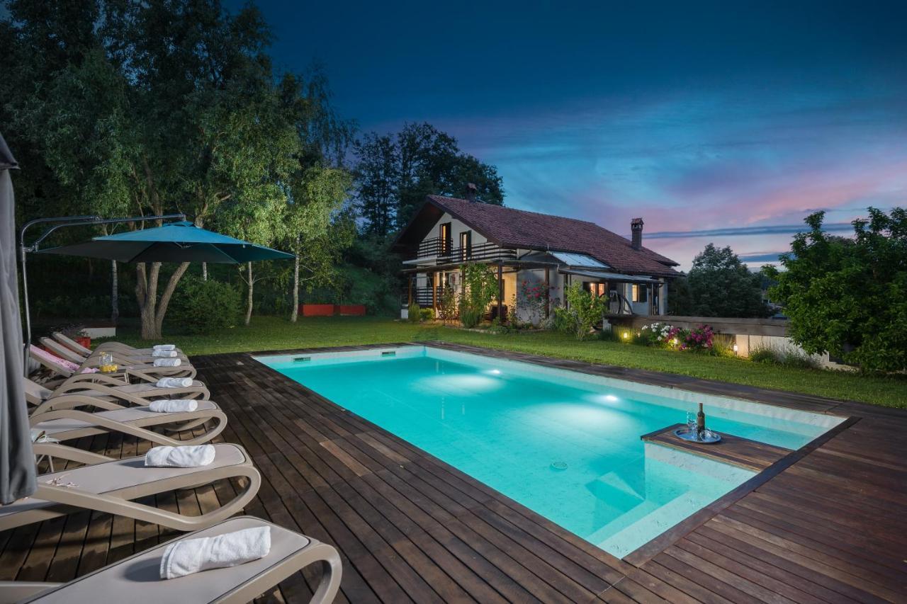 Bella, With Heated Pool *