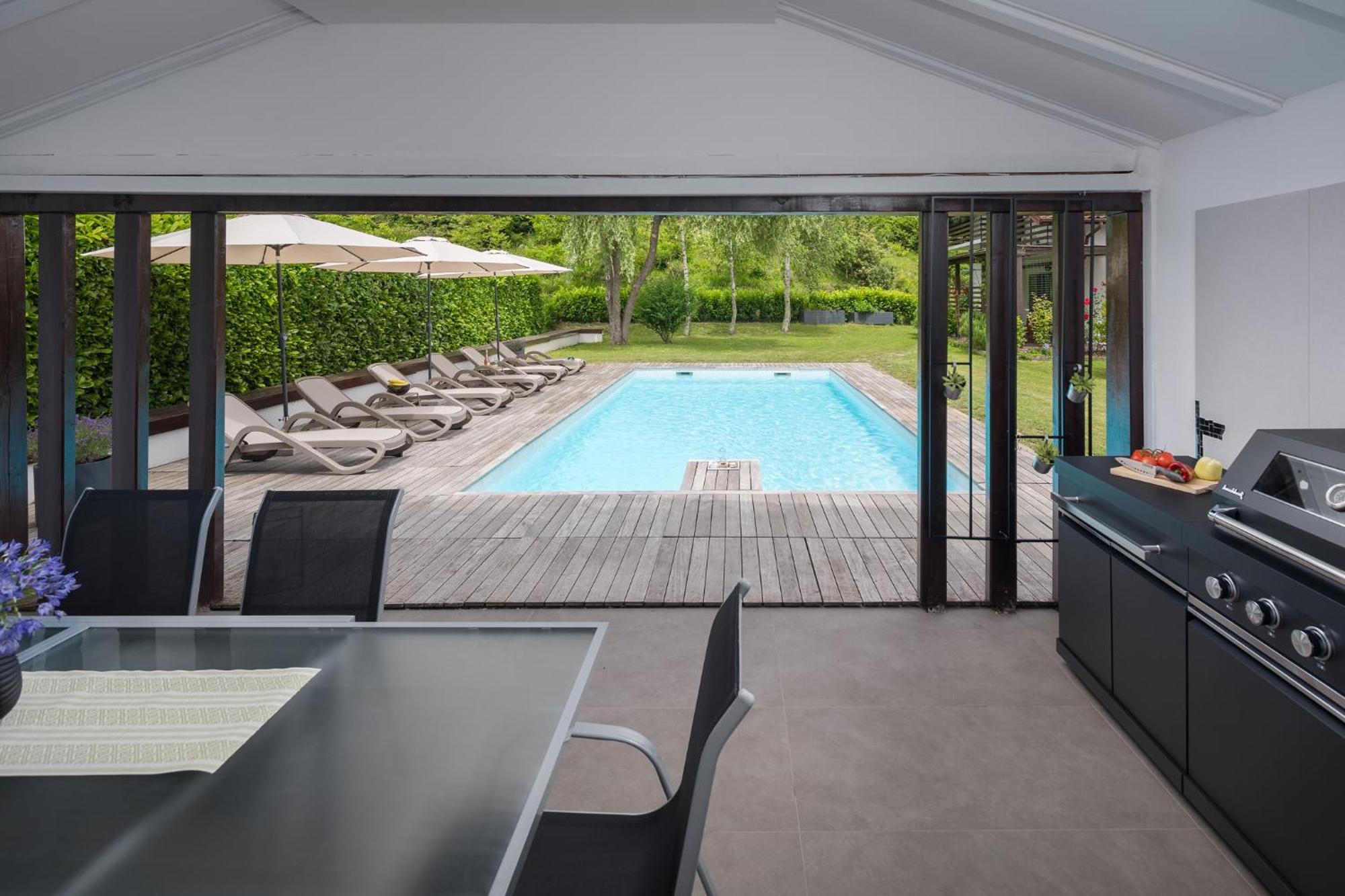 Bella, With Heated Pool Villa